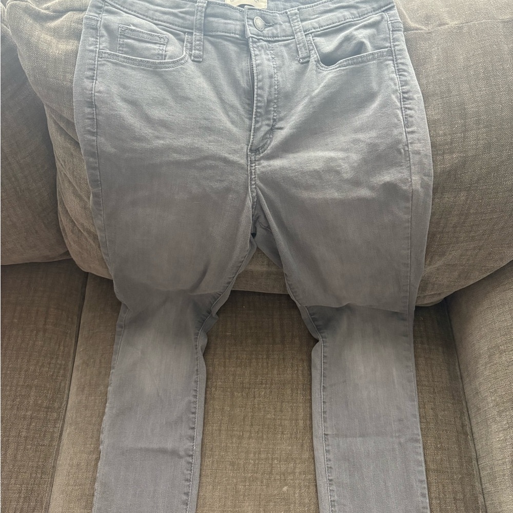 Universal Thread Light Gray Skinny Jeans